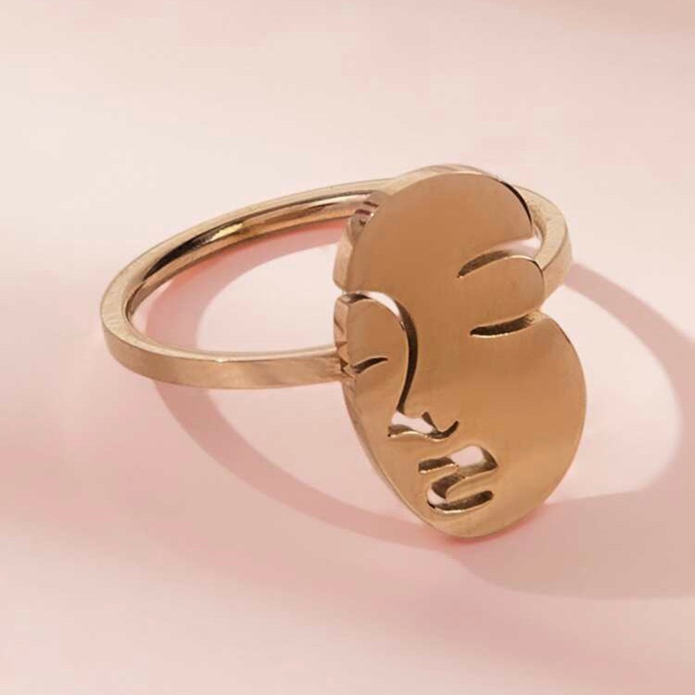 3/$30 ๐ Abstract Face Ring - Picture 3 of 4